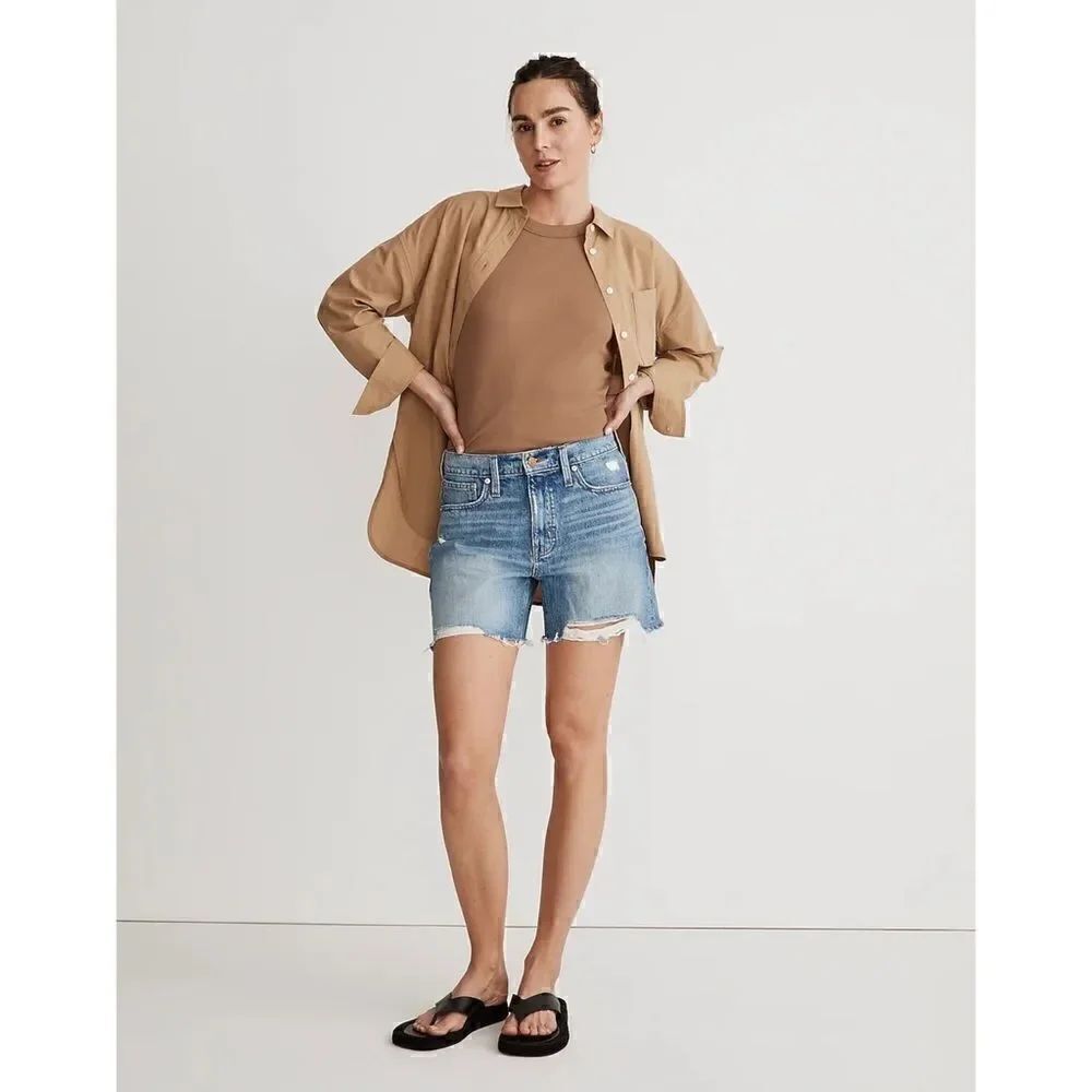 NWT Madewell Relaxed Mid-Length Denim Shorts in Brockport Wash, Size 25